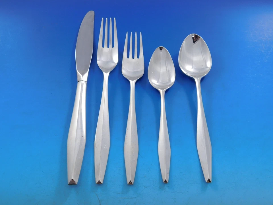 Diamond by Reed and Barton Sterling Silver Flatware Set for 18 Service 101 pcs - Image 2 of 4