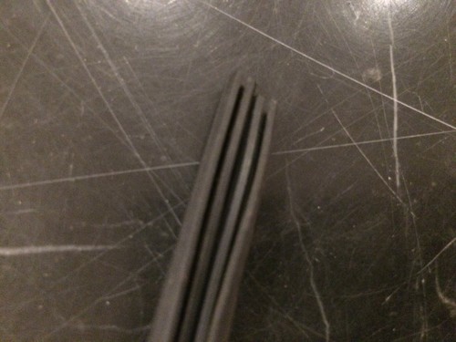 AUTOMOTIVE TRIM SEAL PINCH MOLDING - Picture 5 of 6