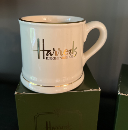 VINTAGE PAIR of HARRODS BOXED CERAMIC MUGS / CREAMY WHITE with GOLD GILDING - Picture 2 of 13