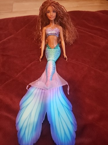 Barbie Mermaid Doll Disney 2022 - Picture 9 of 9