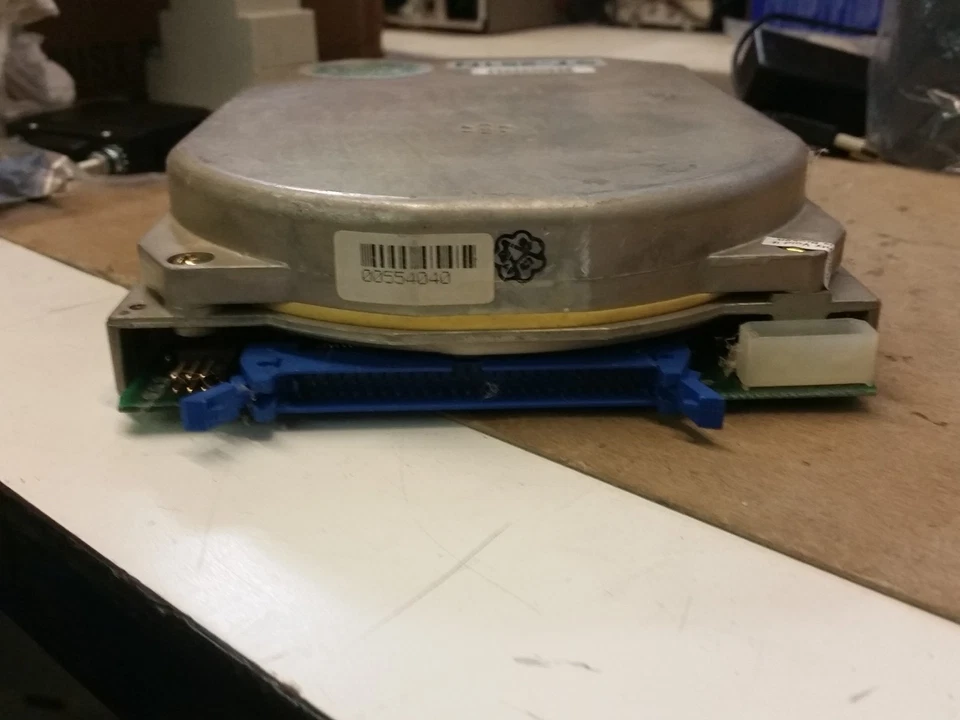 Seagate ST-251N 40 MB Hard Disk Drive SCSI - Image 2 of 3