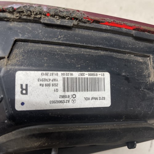 Mercedes W212 E-Klasse Bremslicht Heckleuchte Rechts Innen - 2129062103 mängel - Bild 8 von 9