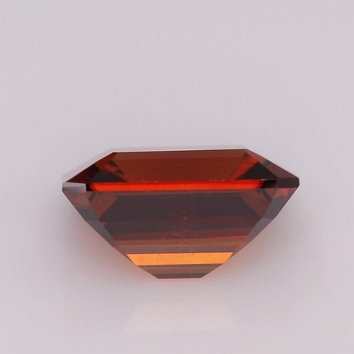 5.77 carats - Vivid Orange Red Natural Tanzanian Zircon 20100088 - Picture 3 of 5