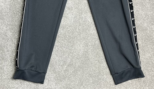 Nike Repeat Logo Tape Tracksuit, Kids Size XL Age 13-15yrs ExcellentCond RRP£120 - Picture 9 of 17
