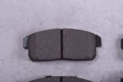 REAR Ceramic Disc Brake Pad Set For Nissan Maxima Sentra G20 I35 OPEN BOX KFE900 - Picture 2 of 6