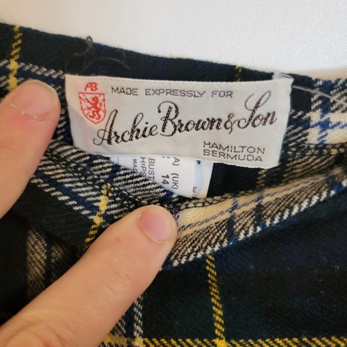 Vintage Archie Brown & Sons 100% Wool Tartan, Plaid Wrap w/ Kilt size 12 - Picture 9 of 11