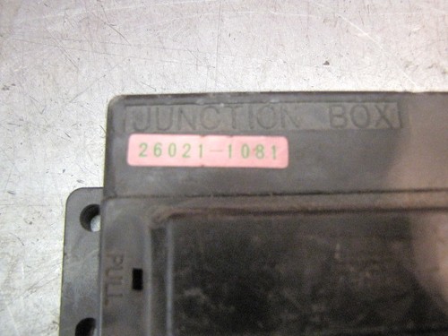 KAWASAKI ZXR750J ZXR750 J ZEKERINGSKAST FUSE BOX 26021-1081 - Imagen 2 de 2