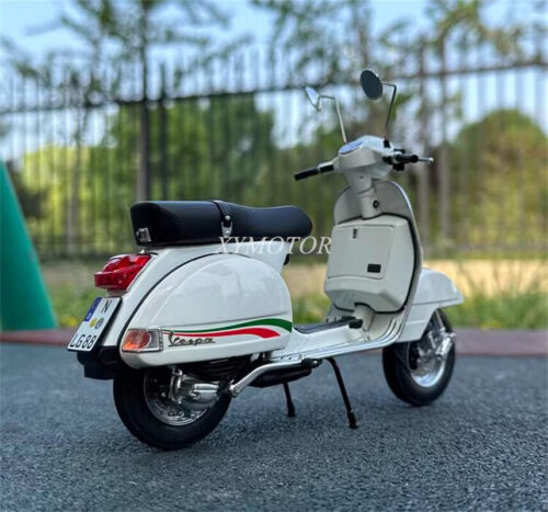 Schuco 1:10 Biacho Vespa PX 150 PX125 weiß Roman Holiday Bike Diecast Model Car - Foto 6 di 16