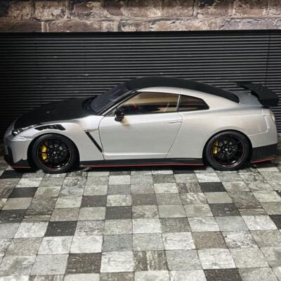 オートアートNissan GT-R Nismo 1/18 ミニカー AUTOart 1/18 日産 GT-R （R35） ニスモ スペシャルエディション