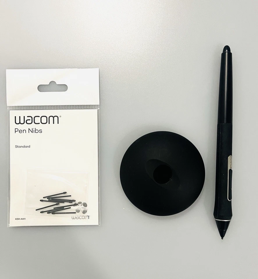 Планшет Wacom Intuos Pro цифровой графический для рисования Mac/PC, маленький (с заправкой наконечниками) - Изображение 2 из 4