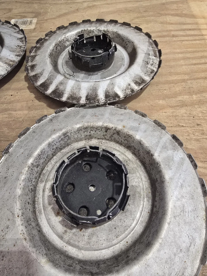 Juego de 4 tapas centrales Volvo 240 242 245 Corona 75-93 75-85  Foto 4 de 4