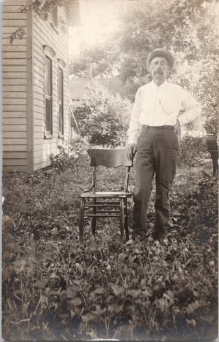 Lot of 9 RPPC Black & White Postcards Men, Women, Children Could Maybe Related - Picture 2 of 19