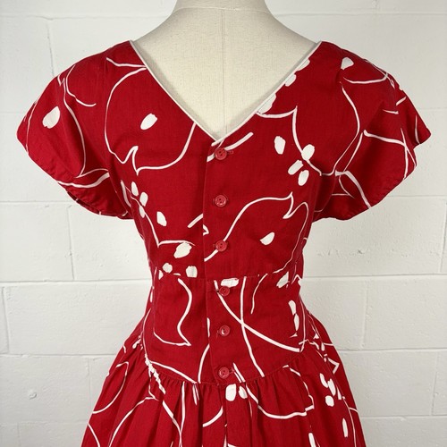 Vintage 80s Lanz Red White Floral Cotton Tea Dress Basque Waist Back Buttons 12 - Picture 11 of 15