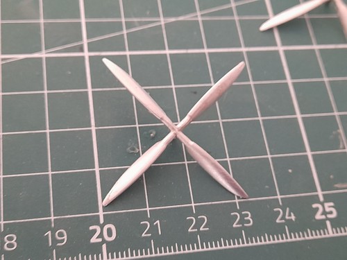 4x Replacement Propellers Props Aeroplane Model Various Aircraft Parts 1:144 - Picture 3 of 5