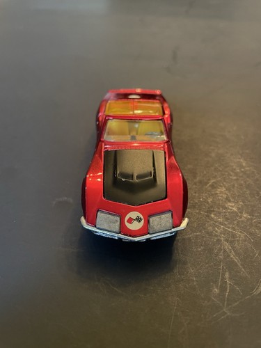 Corgi Toys 1969 Chevrolet Corvette Stingray Coupe T-Top diecast Car, Red, MINT!! - Picture 5 of 8