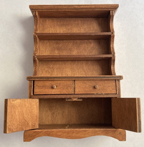 HALL'S LIFETIME TOYS Vintage Miniatur Puppenhaus 325 Stall Schrank 1:12 guter Zustand - Bild 2 von 10
