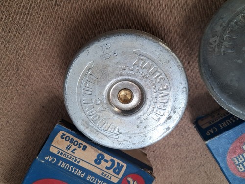 Vintage 2 NOS EVRSEAL Style Radiator Caps Mopar Olds Ford Buick AC RC-8 - Picture 5 of 5