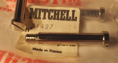 3 NEW OLD STOCK GARCIA MITCHELL 302 402 406 FISHING REEL HANDLE KNOB SCREW 81497