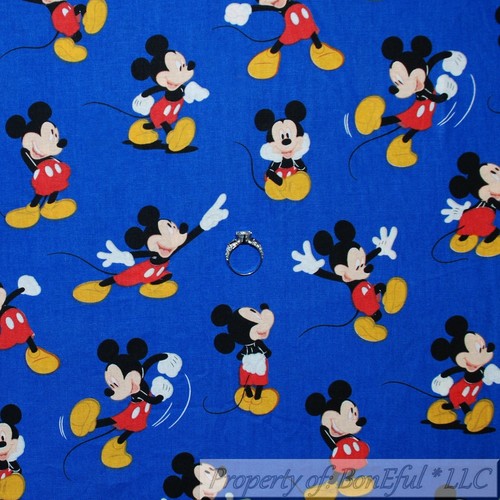 BonEful FABRIC FQ Cotton Quilt VTG Red White Frosty The Snowman Unisex Movie NEW - Picture 10 of 12