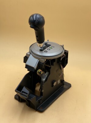 MITSUBISHI ENDEAVOR GEAR SHIFT LEVER FLOOR SHIFTER ASSEMBLY