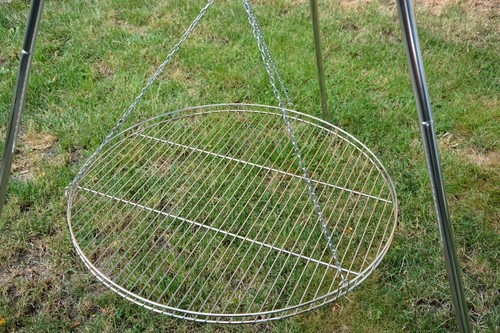 Dreibein-Schwenkgrill inkl. 60 cm Grillrost - Bild 5 von 6