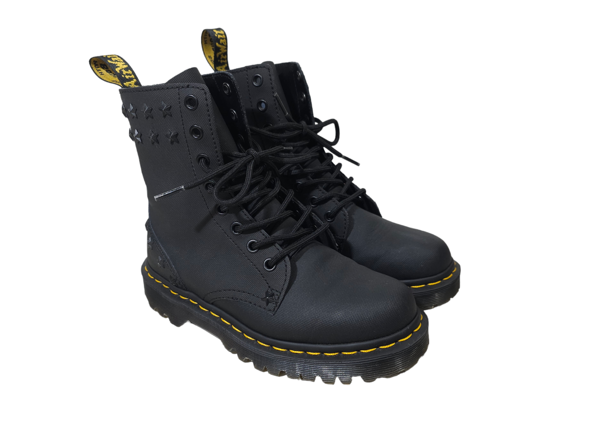 【ニックネーム】Dr.Martens nanamica / nanamica launches the 3rd limited edition