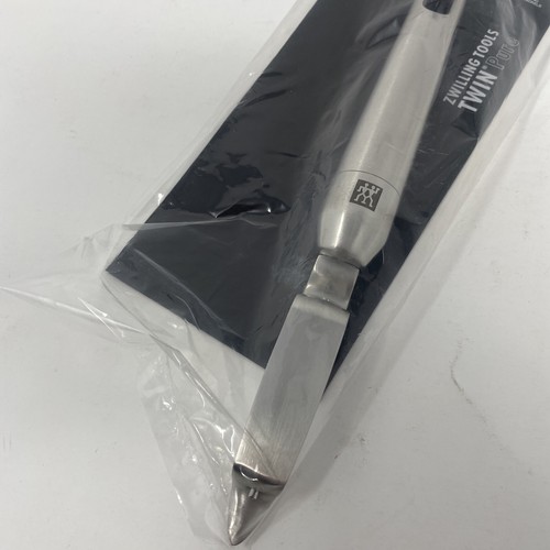 Zwilling J.A. Henckels Zwilling Tools Twin Pure Swivel Peeler  - Picture 3 of 10