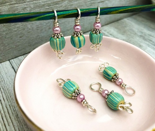 Handmade Stitch Markers for Knitting, Gift for Knitters - Picture 2 of 8