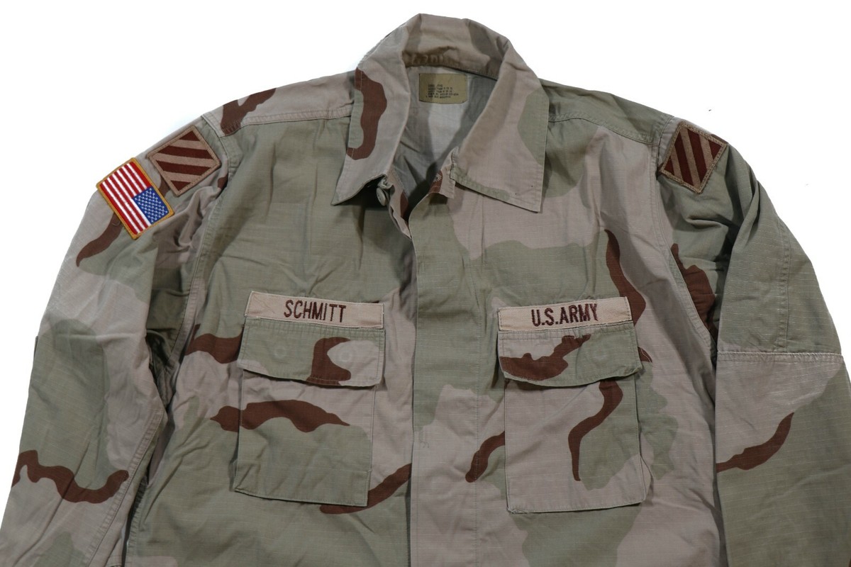 未使用品　米軍　実物　COMBAT DESERT JACKET MEDIUM USMC Desert Combat Jacket - Venture Surplus - Genuine Issue