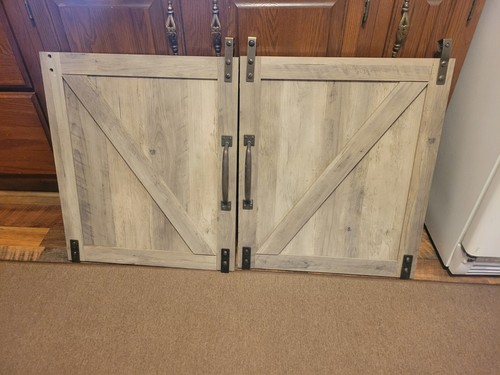CABINET DOORS BEAUTIFUL Wood Barn Cabinet Doors -Used *read* - Picture 21 of 24