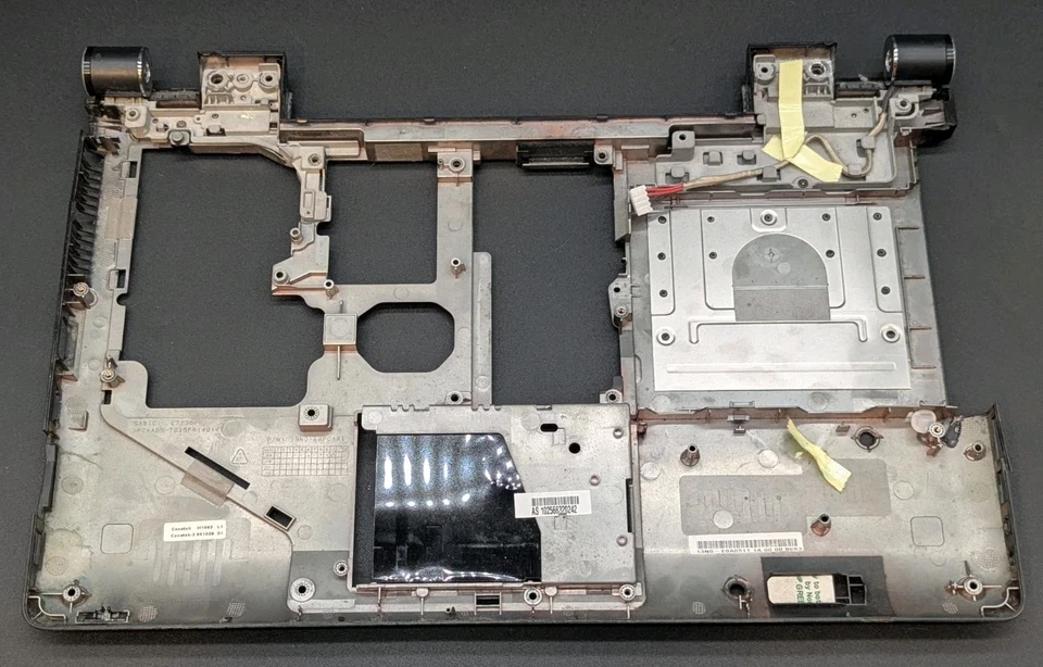 Conjunto de cubierta base inferior Asus U50A con conector de audio VER FOTOS  Foto 2 de 4