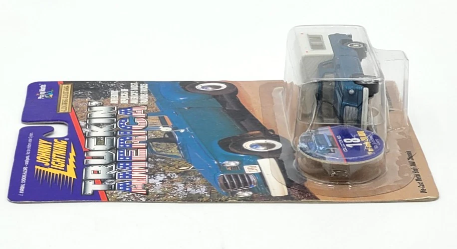 1997 Johnny Lightning Truckin' America '60s Studebaker Champ Collector No. 18 - Image 3 of 4