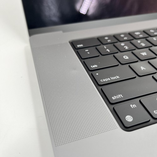 MacBook Pro 16 2023 M2 Pro 12-Core CPU 19-Core GPU 16GB 512GB A2780 Space Gray - Picture 12 of 12