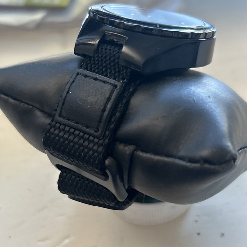 Adidas Black Watch NEW BATTERY - Picture 3 of 9