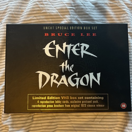 ENTER THE DRAGON {1973, VHS} BRUCE LEE~ RARE 2001 BOX SET UNCUT SPECIAL EDITION!