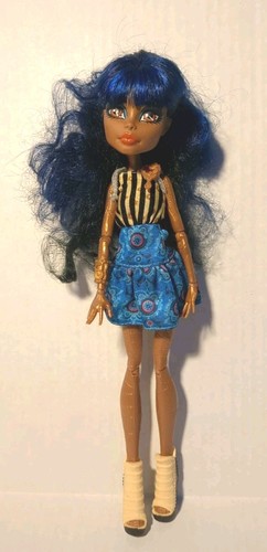 Monster High 2011 Robecca Steam Coffin Bean Puppe Barista Actionfigur Schuhe  - Bild 1 von 4