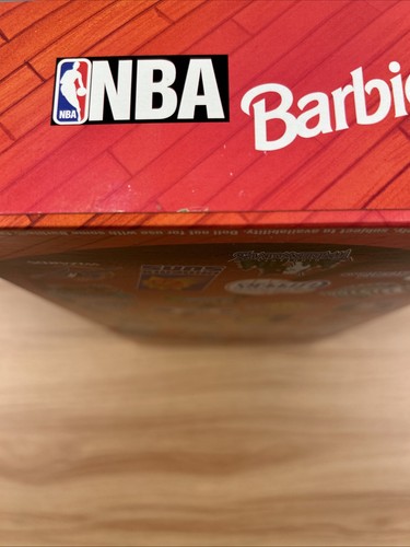 Barbie NBA Doll New York Knicks Official 1998 Mattel #20714 NRFB - Picture 12 of 15