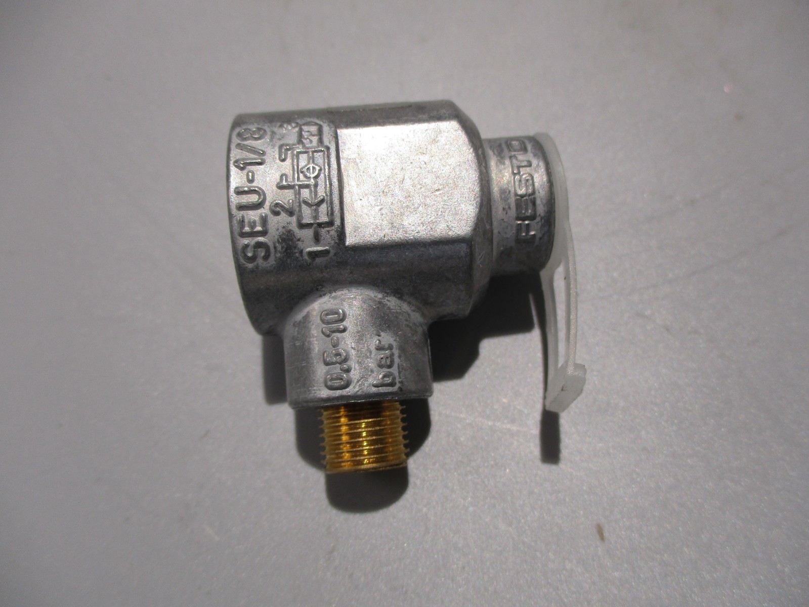 NEW FESTO SEU-1/8 QUICK EXHAUST VALVE 4616