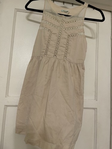 Women’s Dress. Size sx, Color Beige, 100% Cotton. Brand Kimchi Blue. - Picture 1 of 5