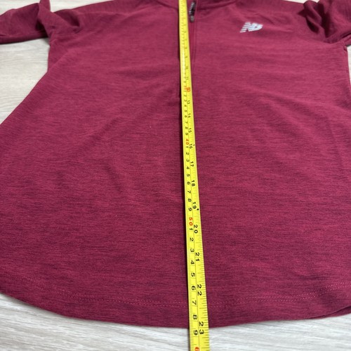 Pullover ligero de manga larga con cremallera 1/4 New Balance NBDry para mujer talla pequeña - Imagen 11 de 12
