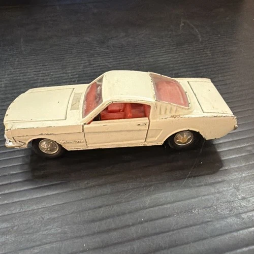 Vintage Dinky Toys 1965 Ford Mustang  2+2 Meccano 1:43 England #161