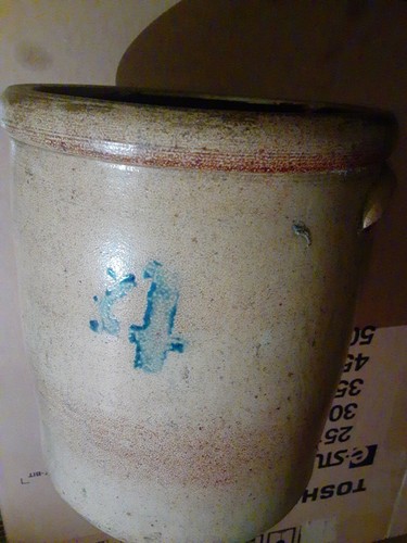 VINTAGE 12.5"T X11"W SALT GLAZED 4 GALLON COBALT BLUE DECORATED STONEWARE CROCK - Picture 2 of 12