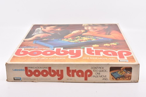 Vintage Booby Trap Game Spring Action Works Great 100% Complete Lakeside's 1975 - Picture 5 of 9
