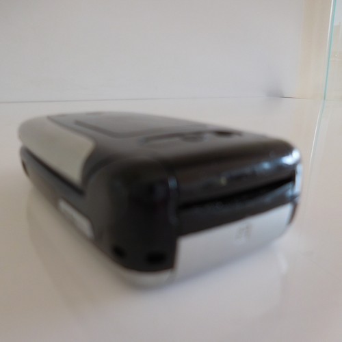 Téléphone mobile MOTOROLA V360 avec chargeur écouteurs micro - Photo 9 sur 11
