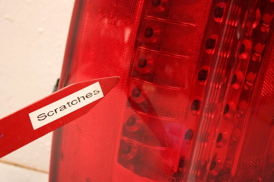 2007 2014 CADILLAC ESCALADE LEFT SIDE TAIL LIGHT Foto 4 de 4