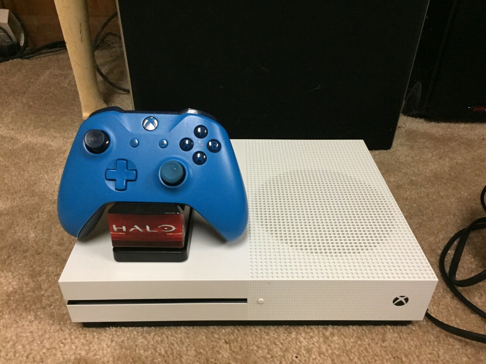 Microsoft Xbox One S 1TB System w/ Controller 6 Games CoD 