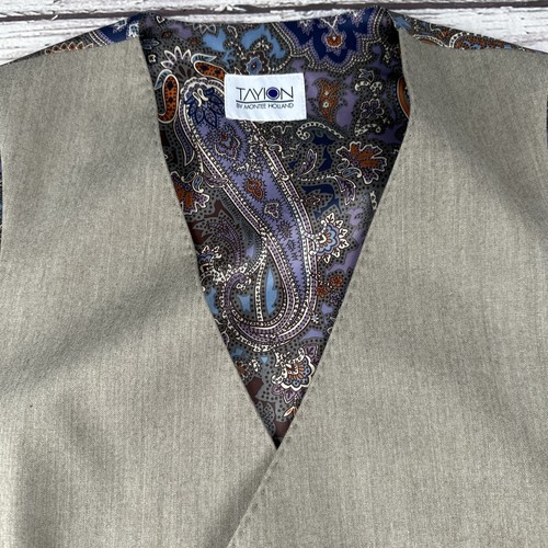 New Tayion Collection Men's Classic-Fit Wool Blend Suit Vest Camel Small NWT $85 - Picture 2 of 9