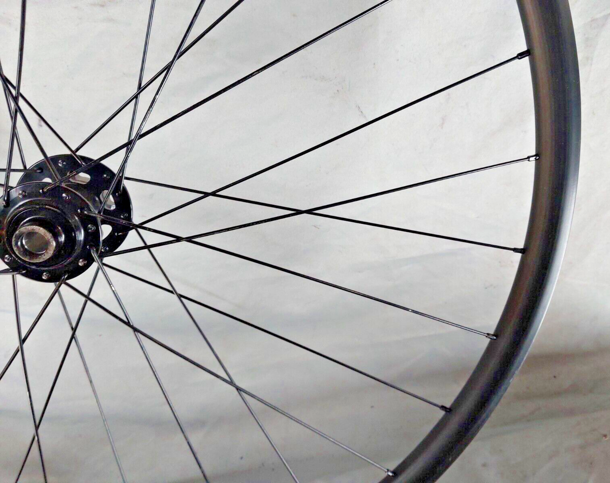Roue Avant Bontrager Paradigm TLR 700c - Pour Gravel, Disque 6 Boulons, Axe 100/12 Mm, Occasion