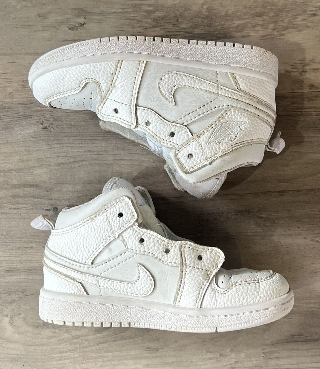 Nike Air Jordan 1 Mid Triple White - 554724-130 Athletic Nike Air Jordan 1 Mid Triple White - 554724-130 Athletic