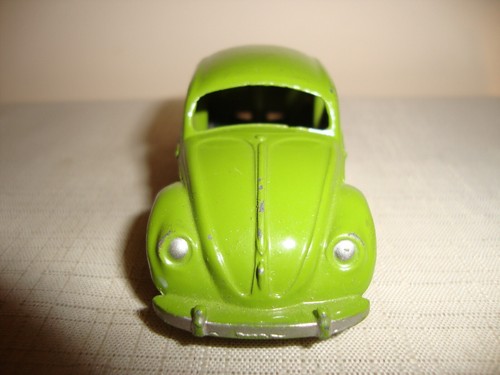 DINKY TOYS 181 VOLKSWAGEN SALOON - EXCELLENT in original BOX - Picture 3 of 13